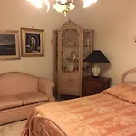 Lucilla\'S World B&B