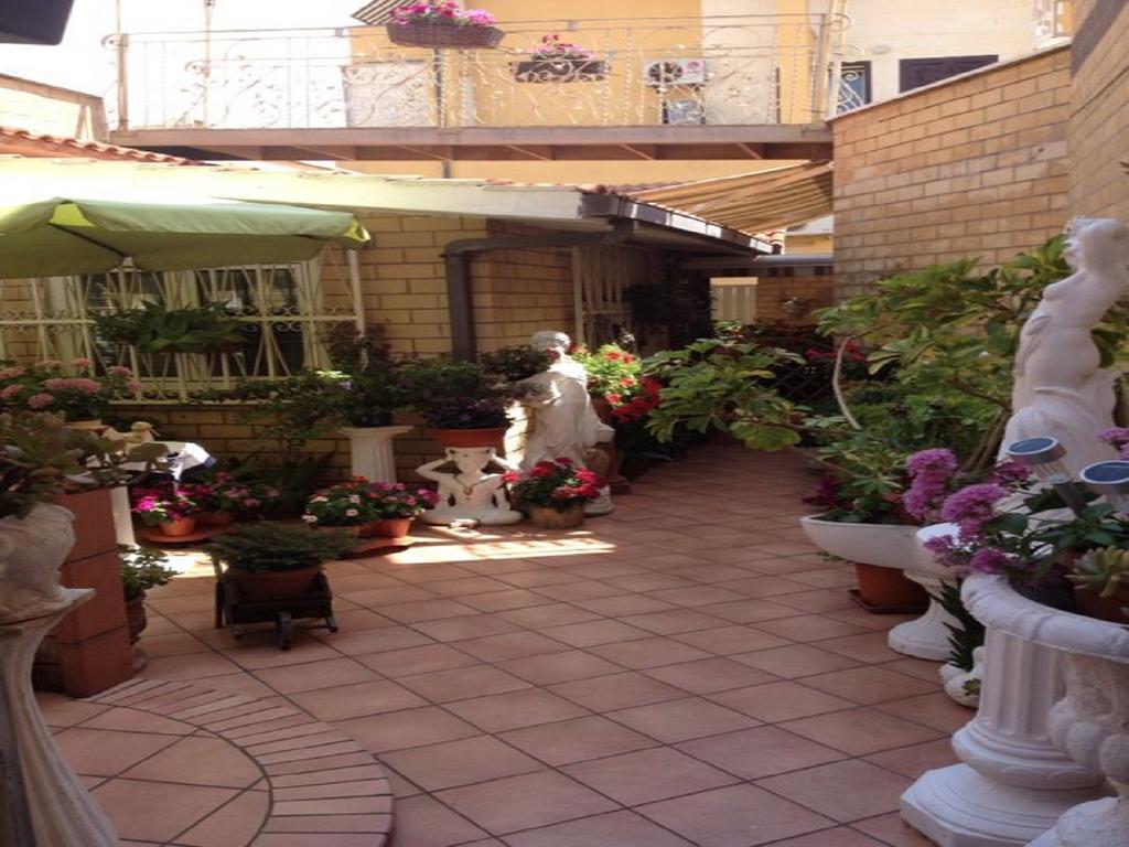 Lucilla's World * Fiumicino