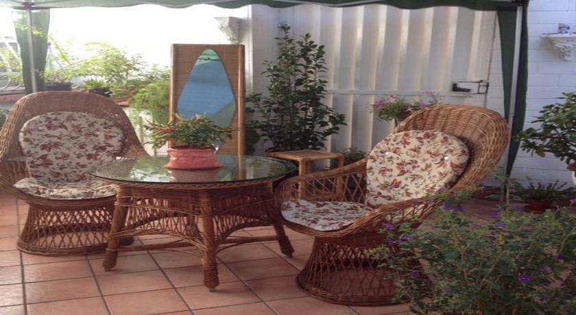 Lucilla's World Bed & Breakfast *